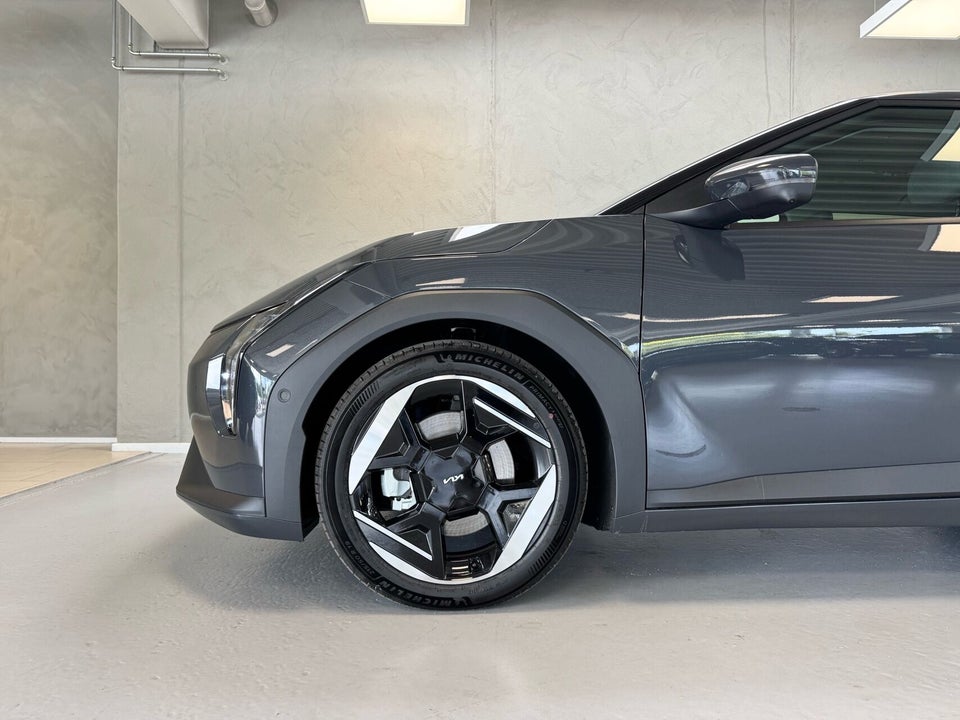 Kia EV4 81 Long Range Upgrade 5d