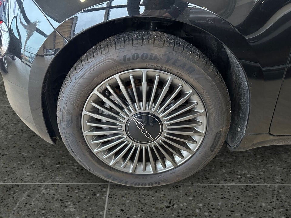 Fiat 500e 42 Icon Cabrio 2d