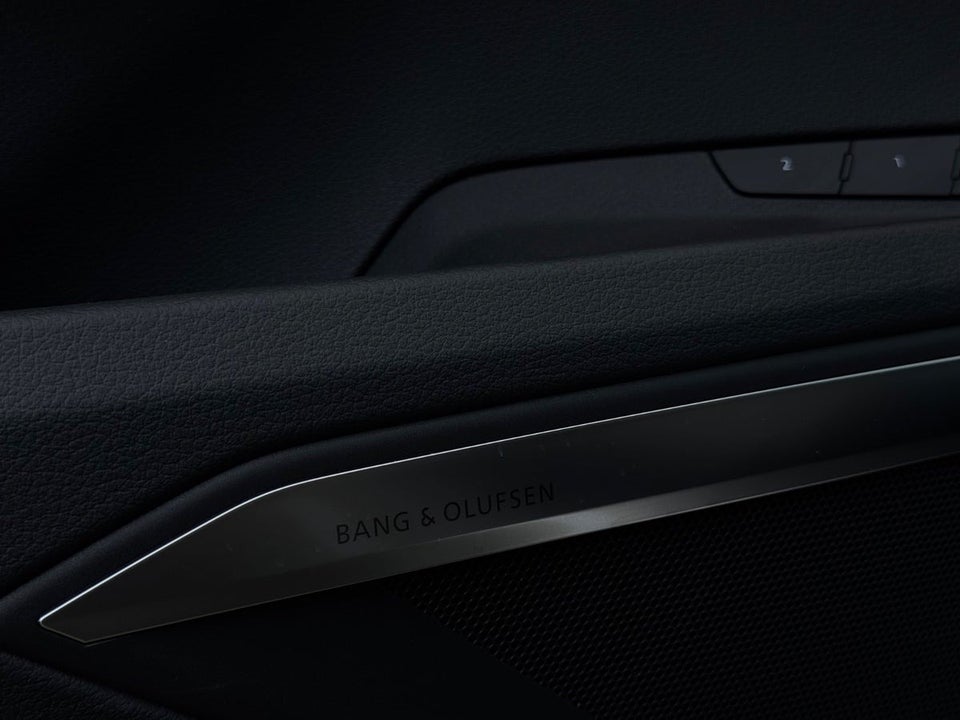 Audi Q8 e-tron 55 S-line Black Edition quattro 5d