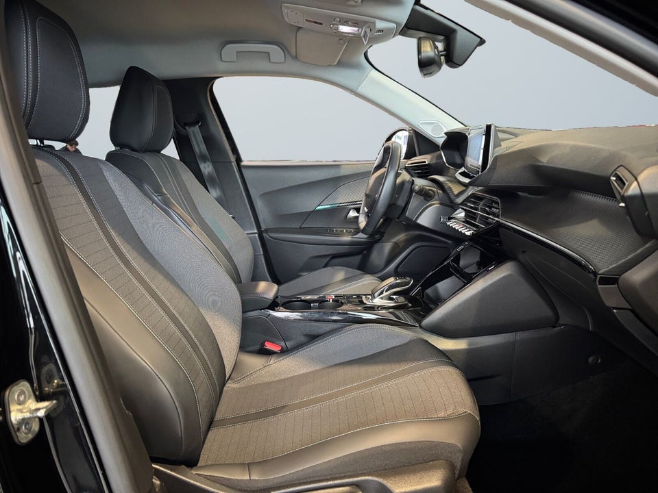 Peugeot e-2008 50 Allure 5d