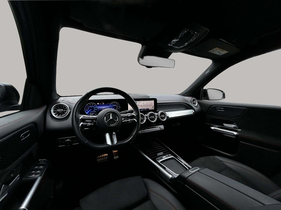 Mercedes EQB300 AMG Line 4Matic 5d