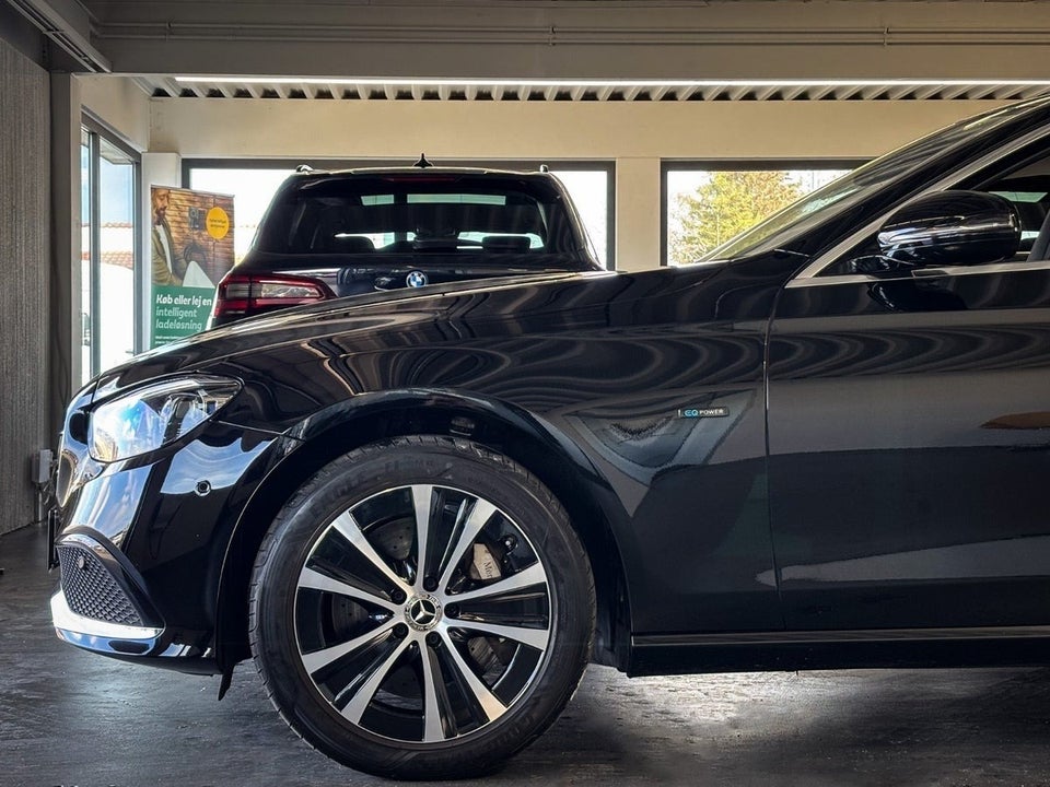 Mercedes E300 de 2,0 Avantgarde stc. aut. 5d