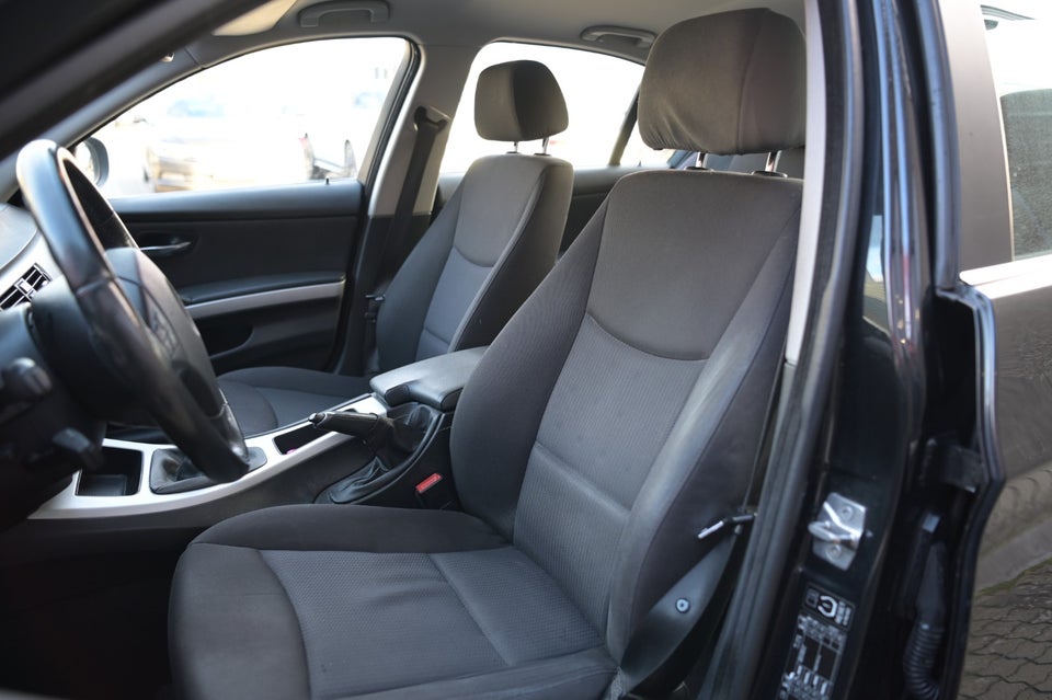 BMW 320d 2,0  4d