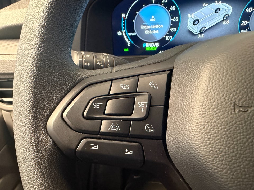 VW e-Caravelle 64 Basis SWB