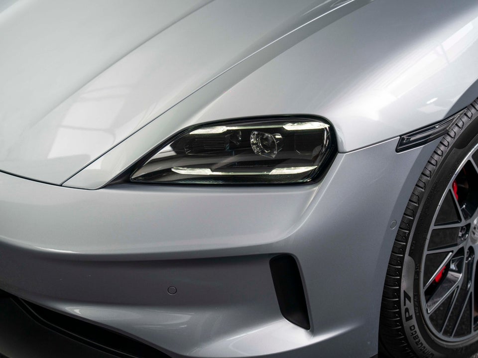Porsche Taycan 4S Performance+ 4d