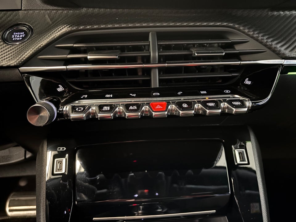 Peugeot e-2008 50 GT 5d