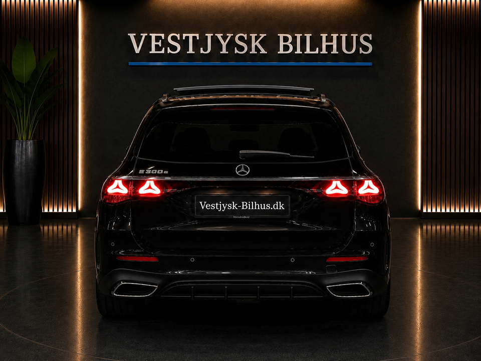 Mercedes E300 e 2,0 AMG Line stc. aut. 5d