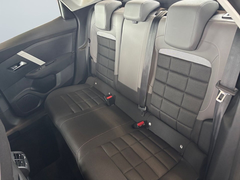 Citroën ë-C4 X 54 Plus 4d