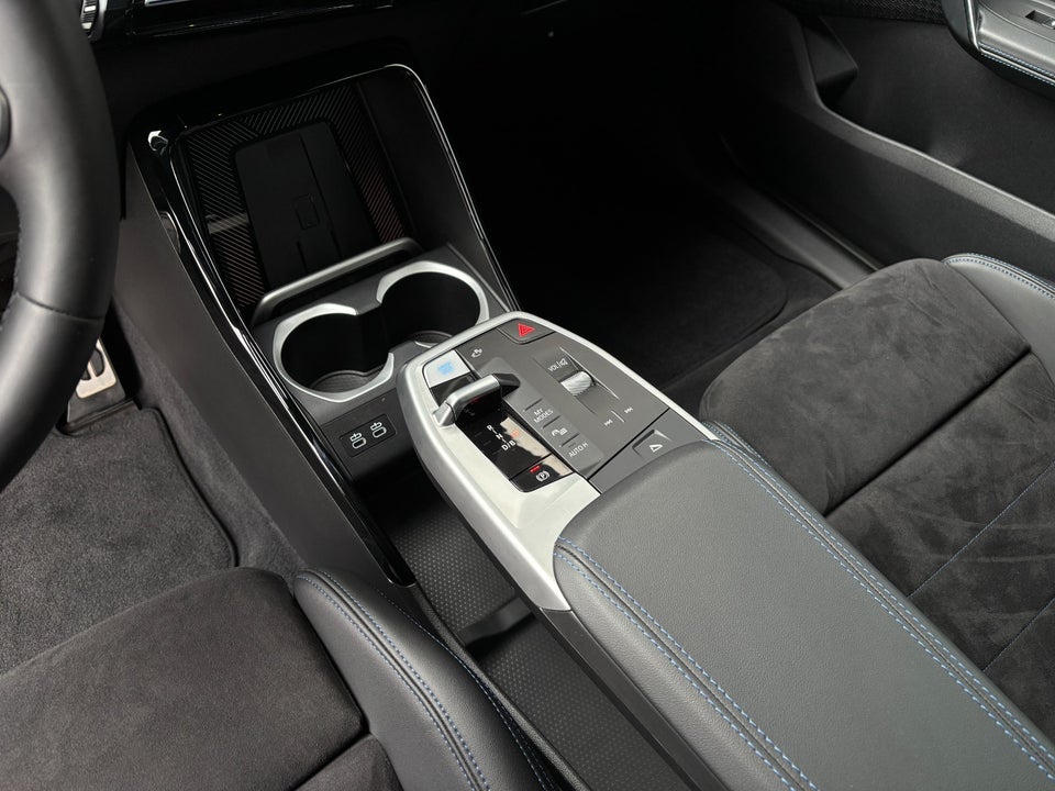 BMW iX2 xDrive30 M-Sport Premium 5d