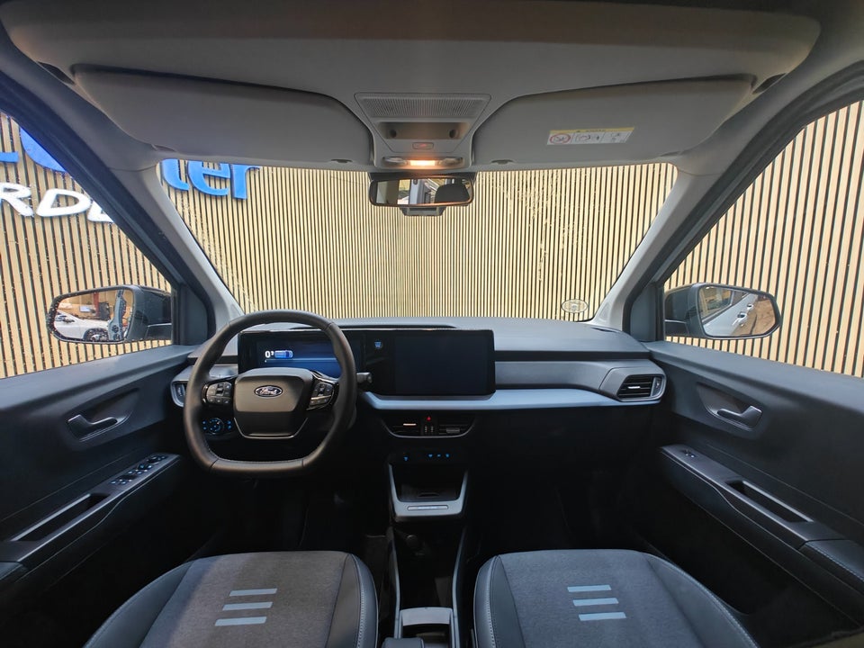 Ford E-Tourneo Courier 46 Active