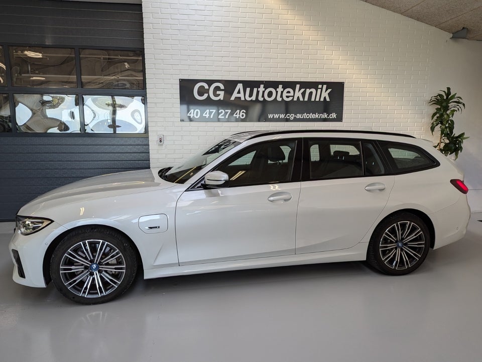 BMW 330e 2,0 Touring M-Sport aut. 5d