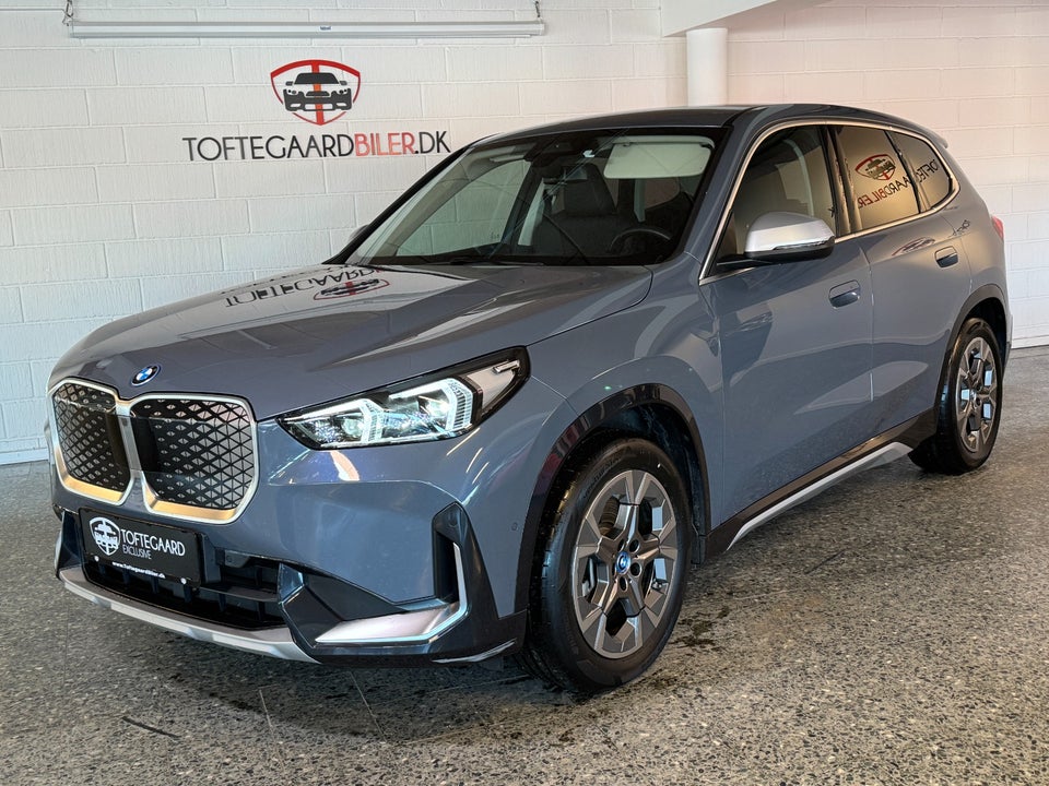 BMW iX1 xDrive30 X-Line 5d