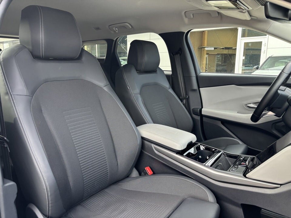 Ford Explorer 77 Select Extended Range 5d