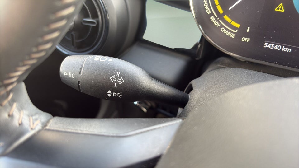 MINI Cooper SE Essential 3d