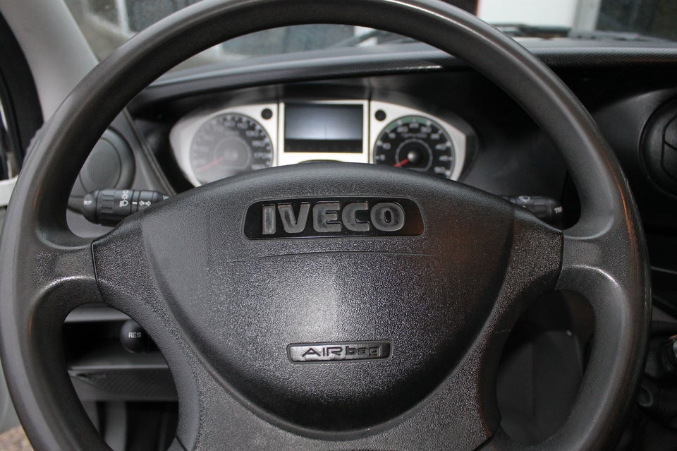 Iveco Daily 3,0 35S14 3750mm Lad 2d