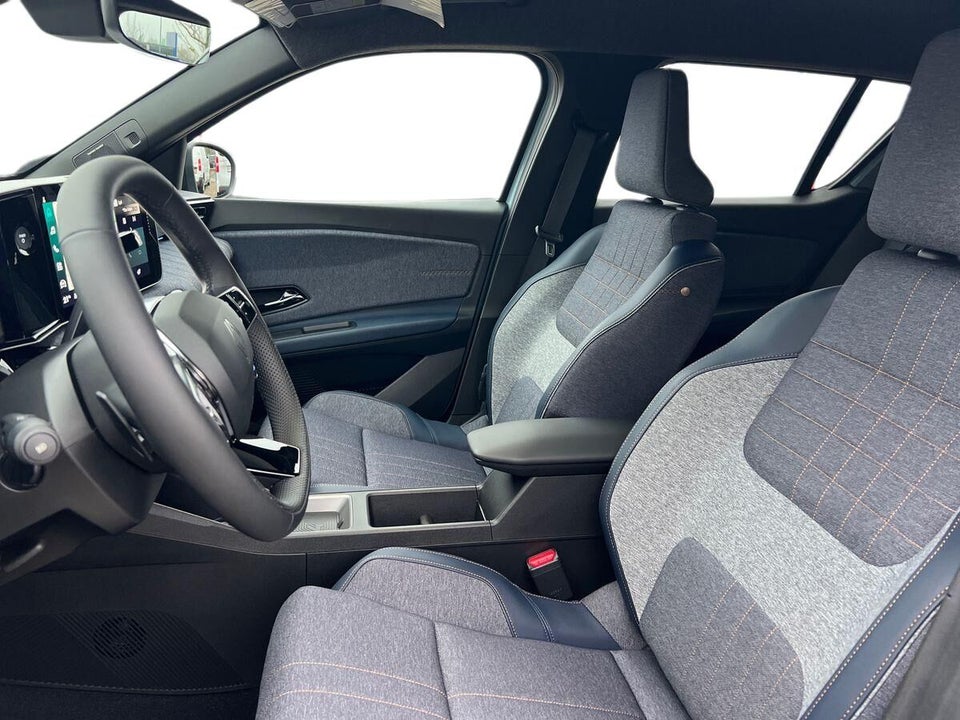 Renault 4 E-Tech 52 Techno 5d