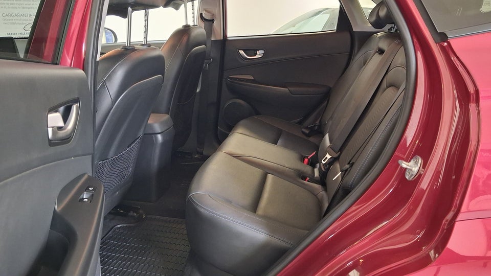 Hyundai Kona 64 EV Ultimate 5d