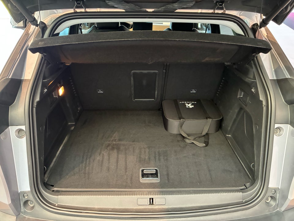 Peugeot 3008 1,6 Hybrid Allure Pack Limited EAT8 5d