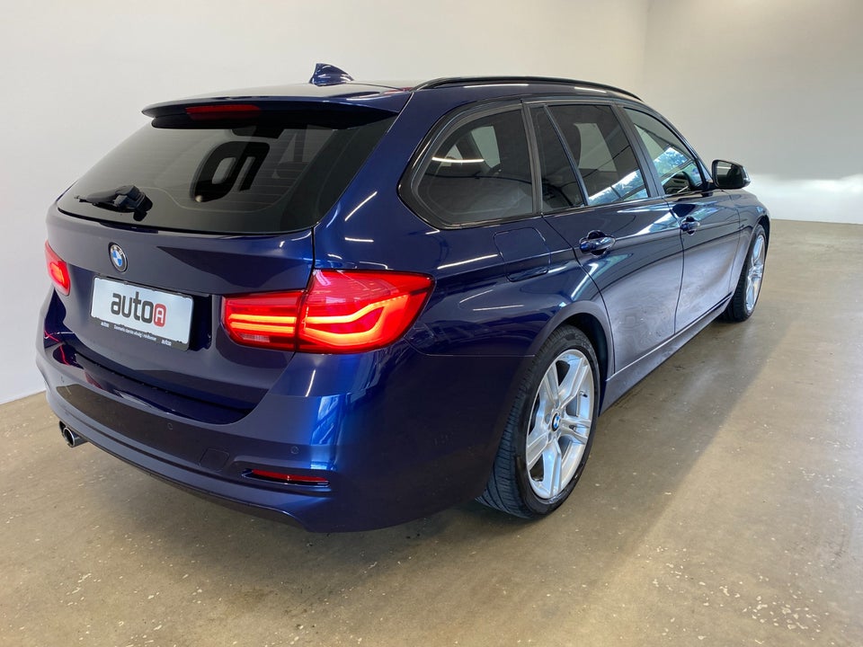 BMW 320i 2,0 Touring aut. 5d