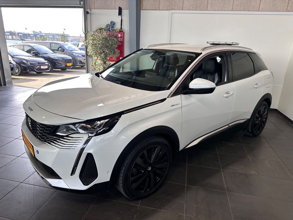 Peugeot 3008 1,6 Hybrid4 Allure Pack Limited EAT8 Van 5d