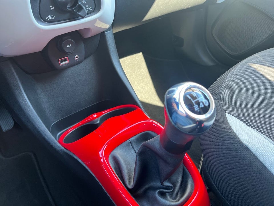 Toyota Aygo 1,0 VVT-i x-pression 5d