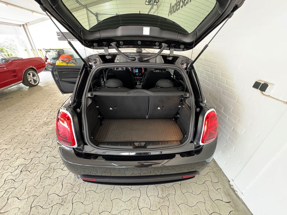 MINI Cooper SE Classic Trim 3d