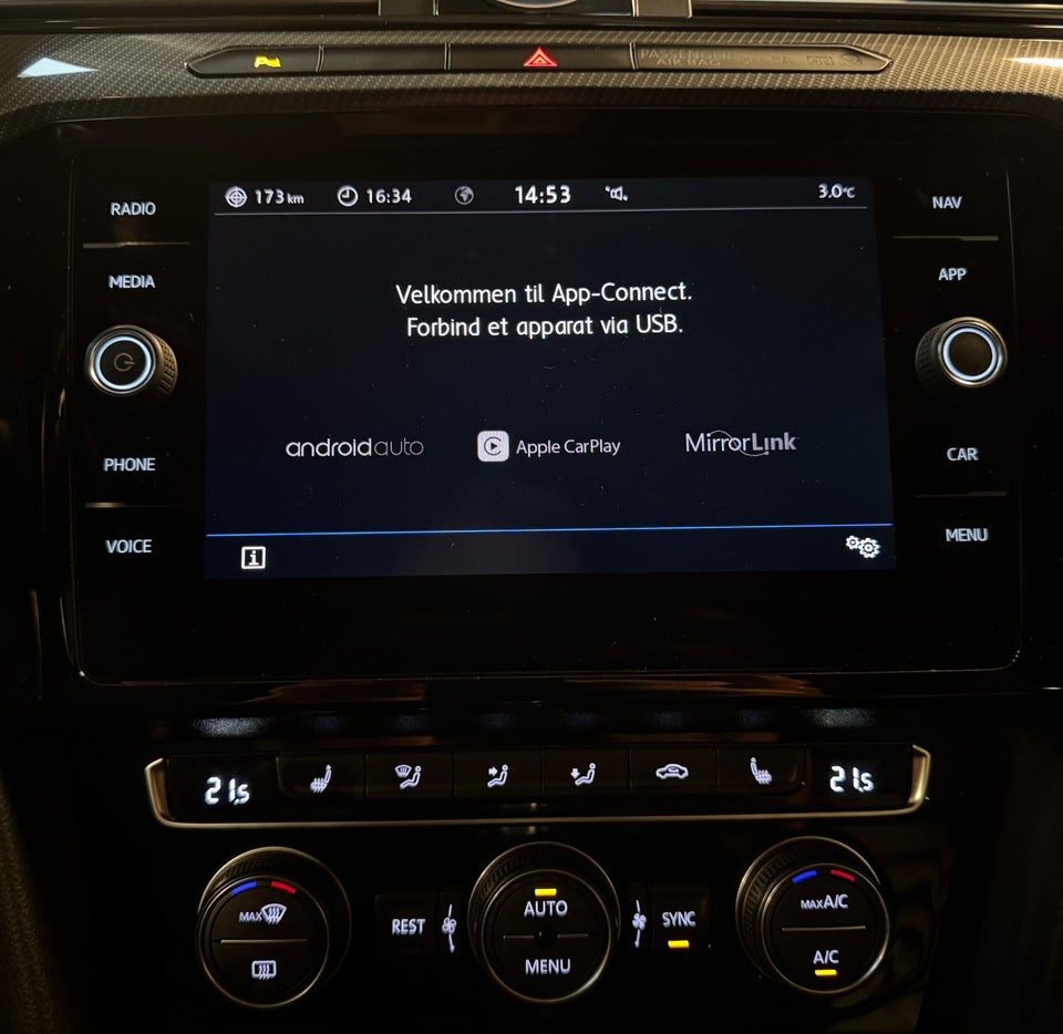 VW Arteon 2,0 TSi 190 R-line DSG 4d