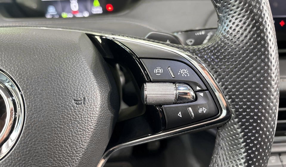 Skoda Enyaq 80 iV Suite 5d