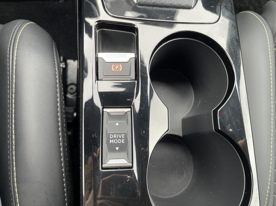 Peugeot e-208 54 GT 5d