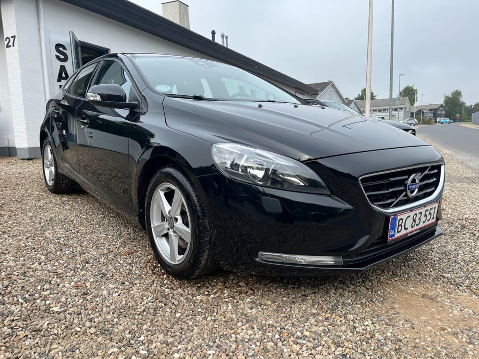 Volvo V40 2,0 T2 122 Kinetic Eco 5d