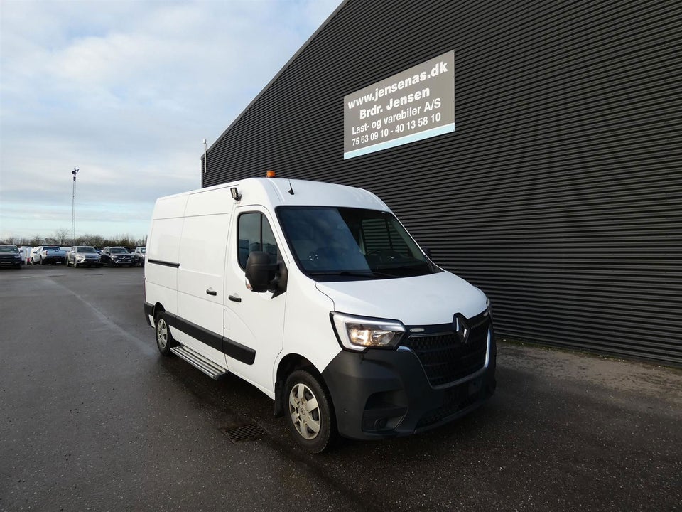 Renault Master IV T33 2,3 dCi 150 L2H2 Kassevogn