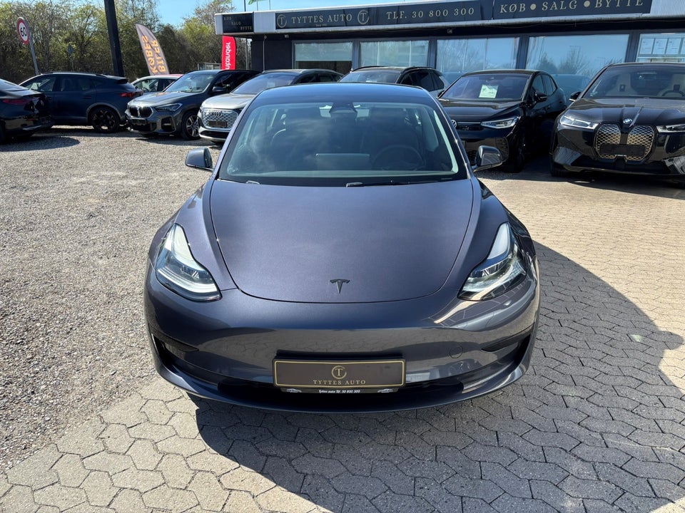 Tesla Model 3 Standard Range+ RWD 4d