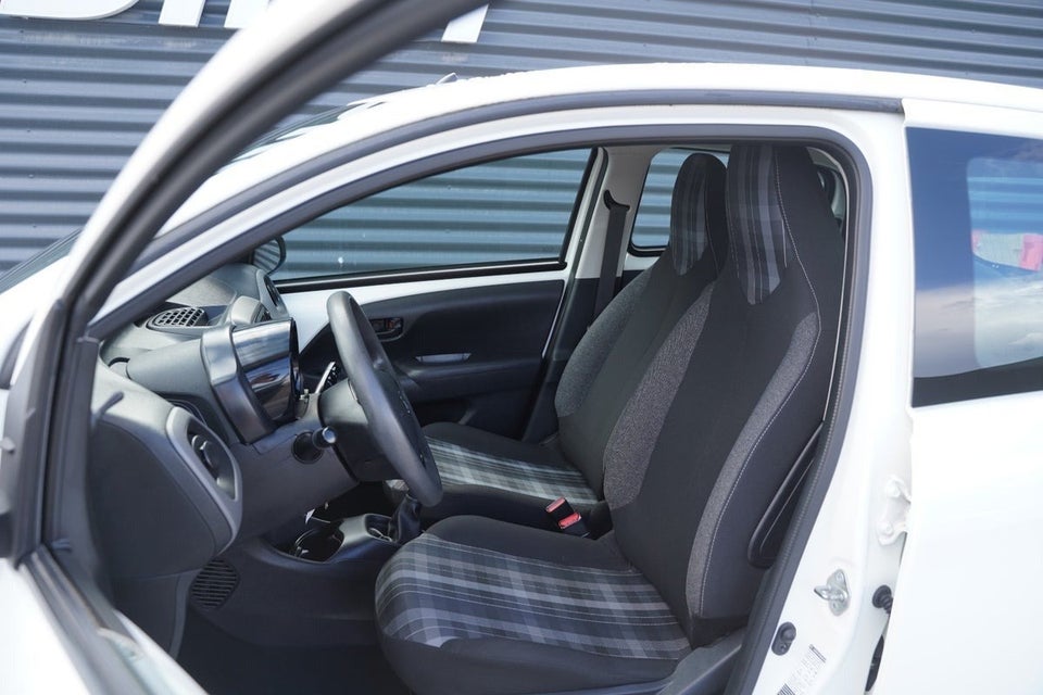 Peugeot 108 1,0 e-VTi 72 Active 5d