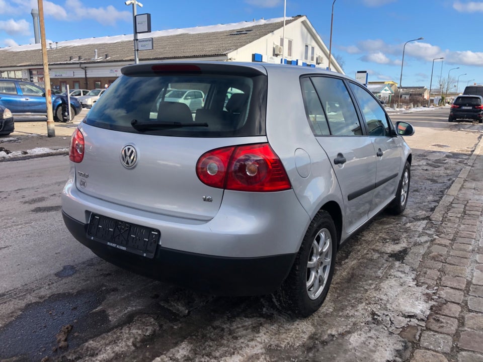 VW Golf V 1,6 Comfortline 5d