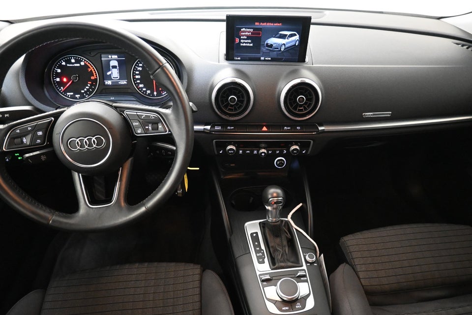 Audi A3 35 TFSi S-line Sportback S-tr. 5d