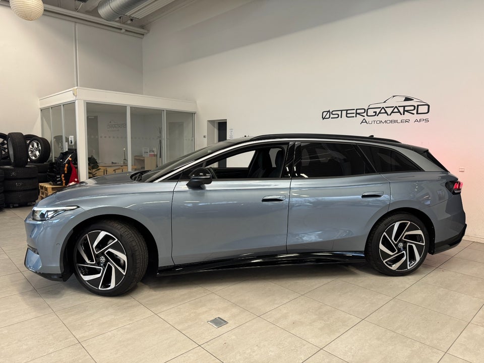 VW ID.7 77 Style Tourer 5d