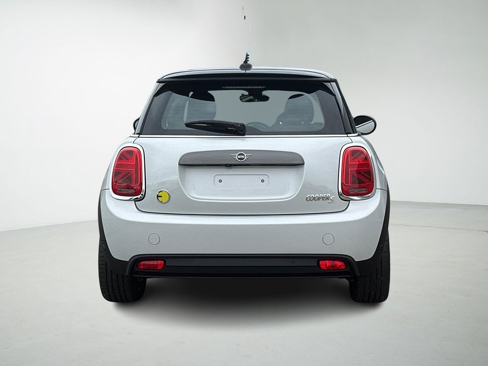 MINI Cooper SE Maximise 3d