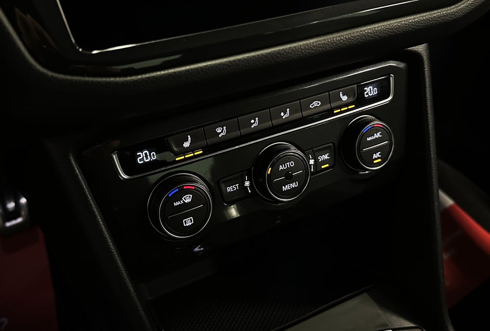 VW Tiguan 1,4 TSi 150 R-line DSG 4Motion 5d