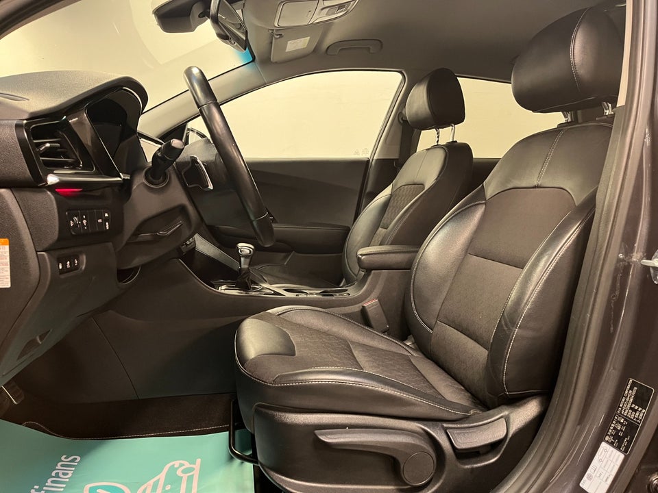 Kia Niro 1,6 PHEV Advance DCT 5d