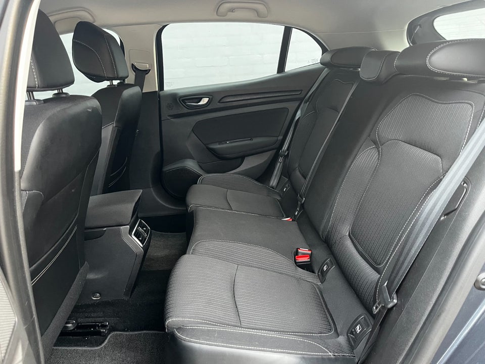 Renault Megane IV 1,2 TCe 100 Zen 5d
