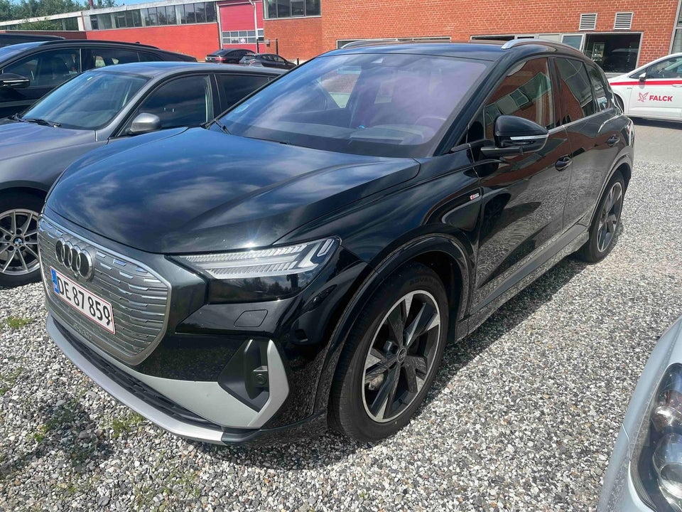 Audi Q4 e-tron 40 S-line 5d