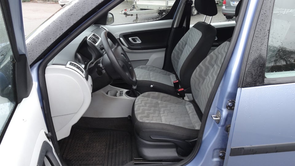 Skoda Roomster 1,4 16V Style 5d