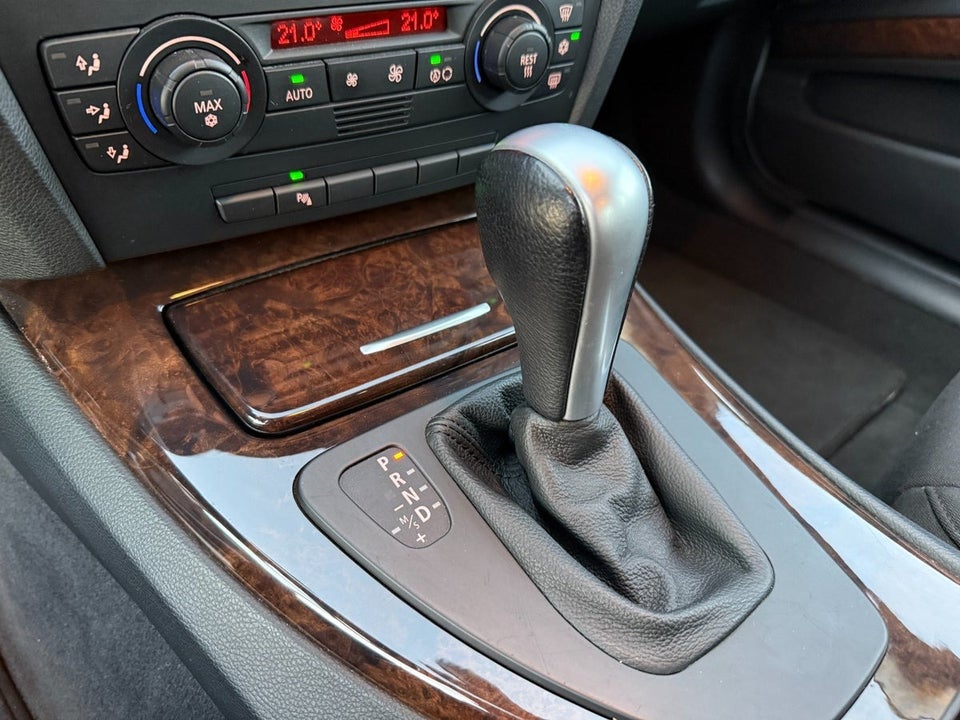 BMW 325i 2,5 aut. 4d