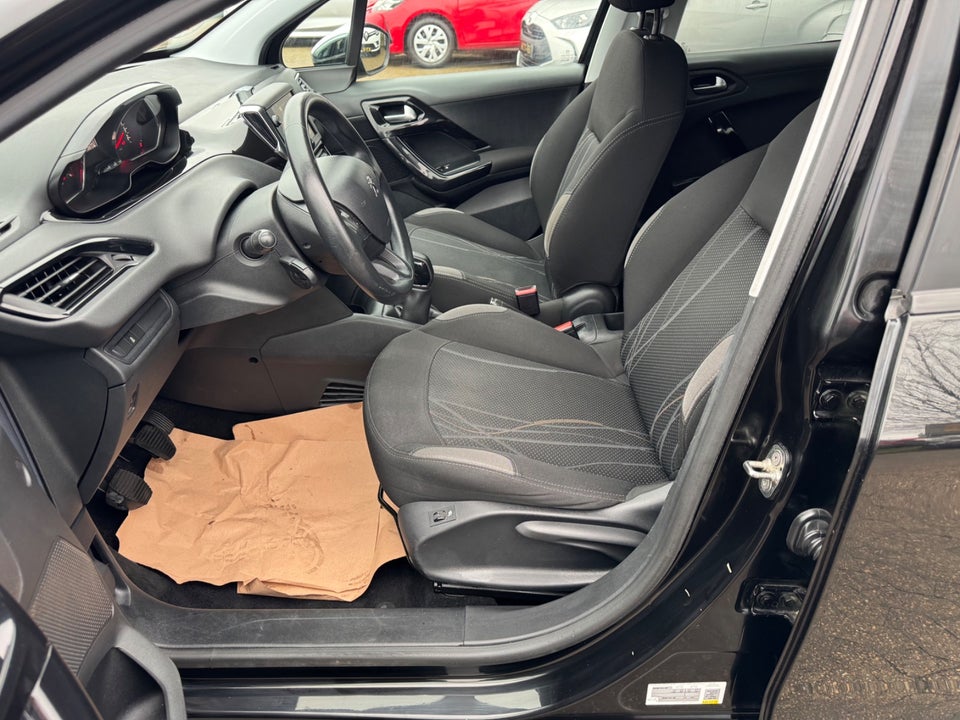 Peugeot 208 1,2 VTi Active 5d