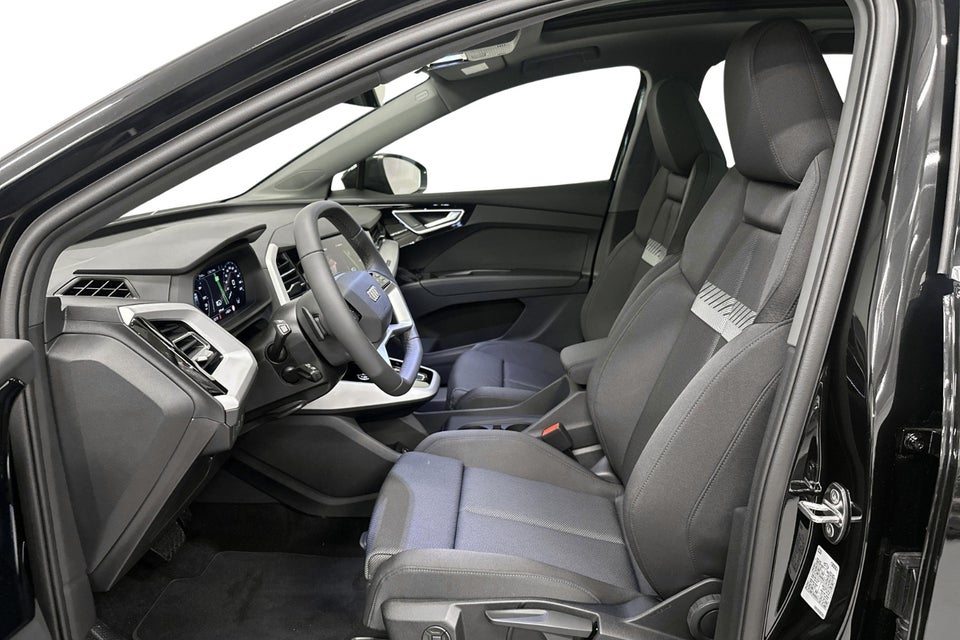 Audi Q4 e-tron 45 Progress 5d