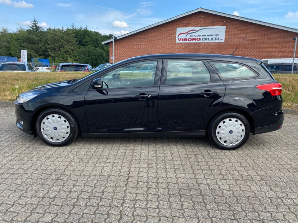 Ford Focus 1,6 TDCi 115 Business stc. 5d