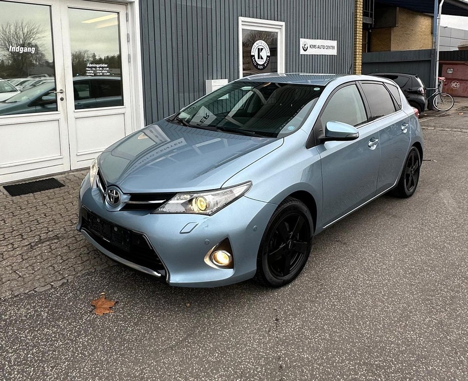 Toyota Auris 1,6 T3+ MDS 5d