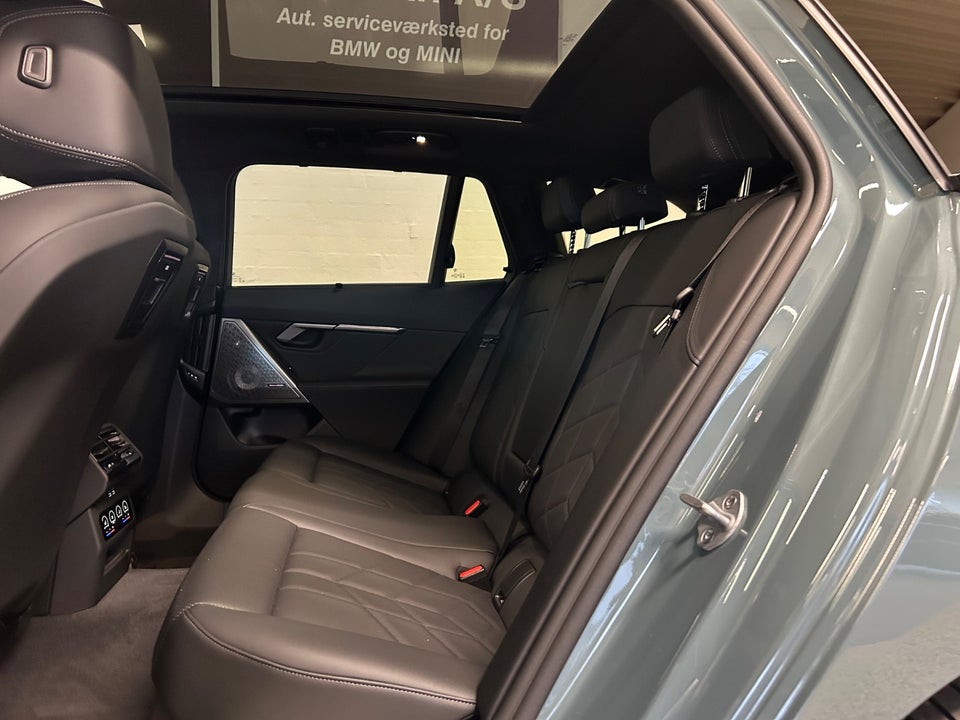 BMW i5 eDrive40 Touring Fully Charged 5d