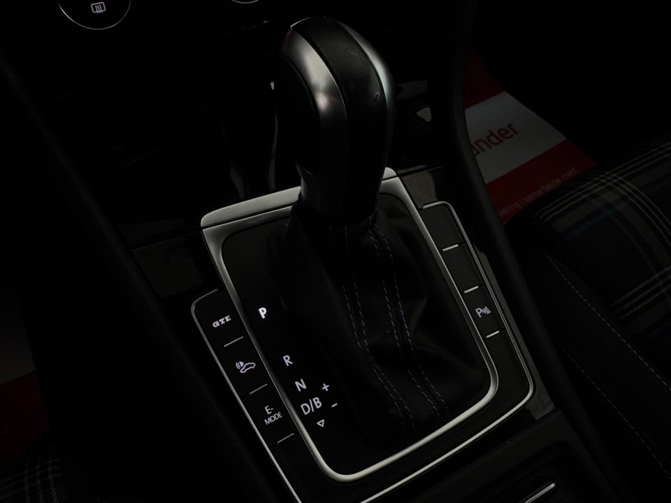 VW Golf VII 1,4 GTE DSG 5d