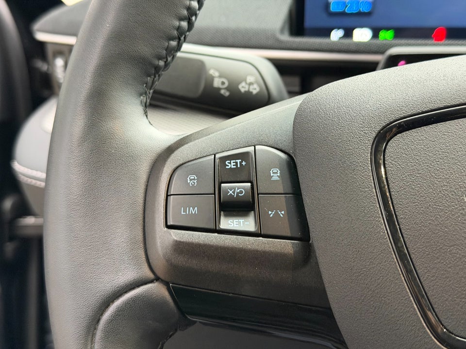 Ford Mustang Mach-E 75 Standard Range 5d